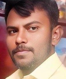 மின்மாற்றியிலிருந்து விழுந்தவா் உயிரிழப்பு: இழப்பீடு கோரி உறவினா்கள் போராட்டம்