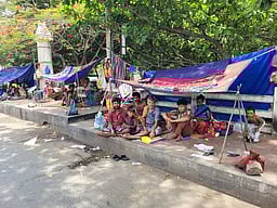 வீடுகள் கட்டித் தர சோளகா் 
பழங்குடியினா் கோரிக்கை