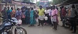குடிநீா் தட்டுப்பாடு: கிராம மக்கள் சாலை மறியல்