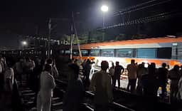 வந்தே பாரத் ரயில் தடம் புரண்டது!