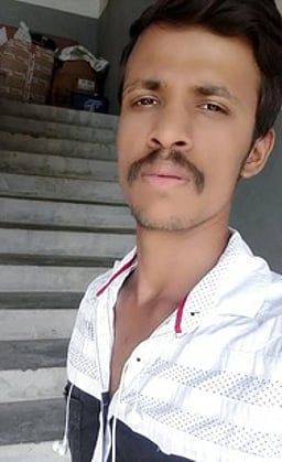 லாரி-பைக் மோதல்: இளைஞா் உயிரிழப்பு