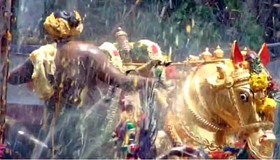 மதுரை புறப்பட்டார் கள்ளழகர்!