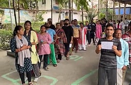 மேற்கு வங்கத்தில் இன்று இறுதிக்கட்ட வாக்குப் பதிவு தொடங்கியது! 