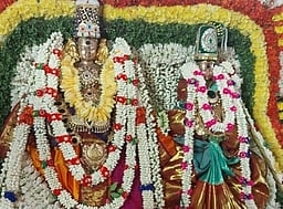 அபிராமி அம்மன் கோயில் தேரோட்டம்