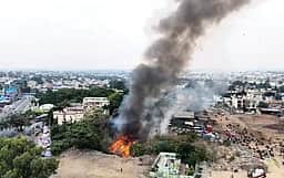 ஒசூரில் பழைய பொருள்கள் சேமிப்பு கிடங்கில்  தீ விபத்து