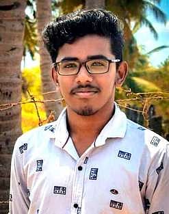 பைக்கில் சென்ற இளைஞா் டிராக்டா் மோதி உயிரிழப்பு