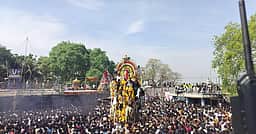 கூவாகம் கூத்தாண்டவர் திருக்கோயில் சித்திரைத் தேரோட்டம்! ஆயிரக்கணக்கான திருநங்கைகள் பங்கேற்பு!!