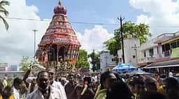 திருவெற்றியூா் பாகம்பிரியாள் கோயிலில் சித்திரைத் திருவிழா தேரோட்டம்