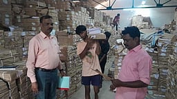 புதுகை அரசுப் பள்ளிகளுக்கு பாடப் புத்தகங்கள் அனுப்பும் பணி தொடக்கம்