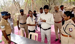 வாக்கு எண்ணிக்கை மையங்களில் மாவட்ட ஆட்சியா் ஆய்வு