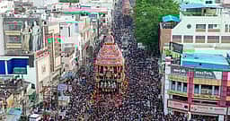 மதுரை மீனாட்சியம்மன் சித்திரைத் திருவிழா தேரோட்டம் - புகைப்படங்கள்