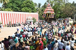 இலஞ்சி திருவிலஞ்சிக்குமாரா் கோயிலில் தேரோட்டம்