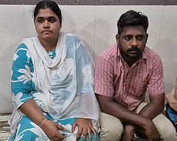 ஸ்ரீவில்லிபுத்தூா் அருகே  பெண் கொலை வழக்கில் தம்பதி கைது