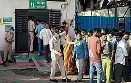 ம.பி.: சரக்கு வாகனம் கவிழ்ந்த விபத்தில் பலி எண்ணிக்கை 16-ஆக உயர்வு