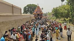 உத்தமா்கோயிலில் சித்திரைத் தேரோட்டம்