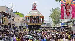 அவிநாசிலிங்கேஸ்வரா் கோயில் கருணாம்பிகையம்மன் தேரோட்டம்