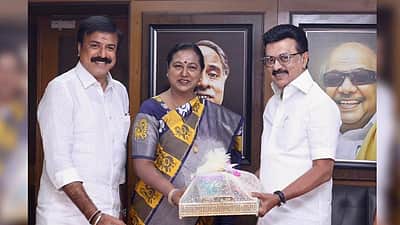 திமுக கூட்டணி வெற்றி பெறும்: 
பிரேமலதா