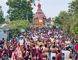 பெருமாநல்லூா் உத்தமலிங்கேஸ்வரா் கோயில் தேரோட்டம்