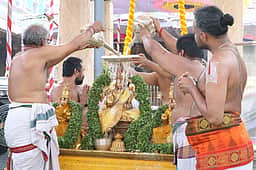 கபில தீா்த்தத்தில் வருடாந்திர புஷ்ப யாகம்