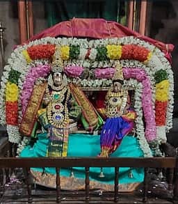அன்பில் பிரம்மபுரீஸ்வரா்
கோயிலில் திருக்கல்யாணம்