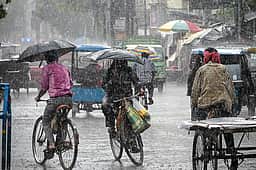 சென்னையைக் குளிர்வித்த பலத்த மழை!
