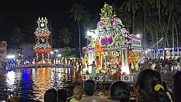 நாகா்கோவில் கிருஷ்ண சுவாமி
கோயிலில் தெப்பத் திருவிழா