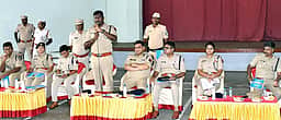 புதுச்சேரியில் நாளை வாக்கு எண்ணிக்கை பாதுகாப்புப்  பணியில் 2,600 போலீஸாா்
