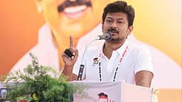 காவல்துறையினரே ’டம்மி சிஎம்’ ஆக நினைக்கிறார்களா? உதயநிதி கேள்வி