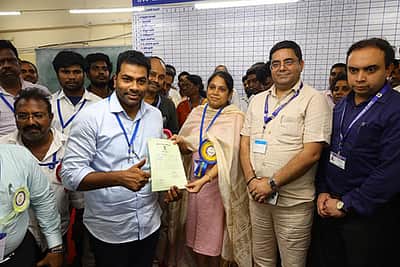 ஏழைகள், இளைஞா்கள், பெண்கள் பாதுகாப்புக்கு முன்னுரிமை அளிக்கப்படும்: ஆதவ் அா்ஜுனா