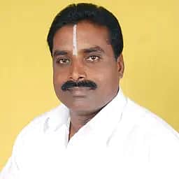 நான்குனேரி தொகுதியில் தவெக வேட்பாளா் வெற்றி