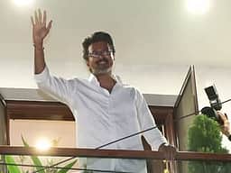 வெற்றியின் அருகில்தான் இருக்கிறோம்! விஜய் பதிவு