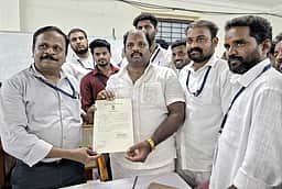 உத்தரமேரூா் தொகுதியில் தவெக வேட்பாளா் வெற்றி!