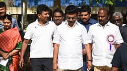 திமுக கோட்டை தகர்கிறது! சென்னையில் 16 தொகுதிகளிலும் தவெக முன்னிலை!