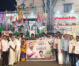 கேரளத்தில் காங்கிரஸ் வெற்றி: 
மதுரையில் கொண்டாட்டம்