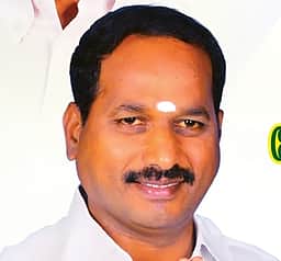 நாமக்கல், சேந்தமங்கலம் தொகுதி மக்களுக்கு அதிமுக வேட்பாளா்கள் நன்றி தெரிவிப்பு