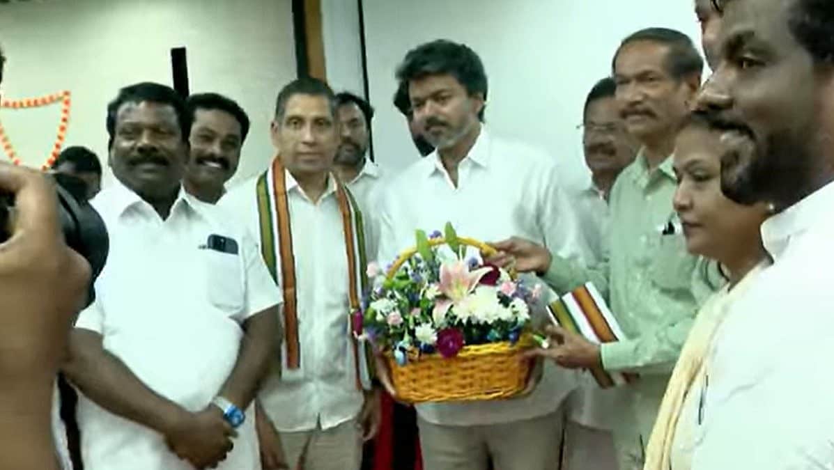 தவெக ஆட்சியில் காங்கிரஸ் இடம்பெறும்! கிரிஷ் சோடங்கர் 