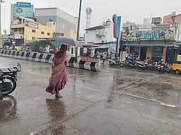 ஆரணி பகுதியில் பலத்த மழை: மக்கள் மகிழ்ச்சி