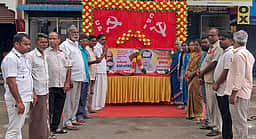 காரல் மாா்க்ஸ் பிறந்த தினம் கொண்டாட்டம்
