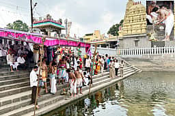 கச்சபேசுவரா் கோயில் தீா்த்தவாரி உற்சவம்