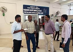 அரசு நூலகத்தில் ஆட்சியா் ஆய்வு