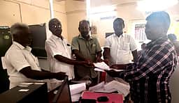 சாத்தான்குளத்தில் சாலையை
விஸ்தரிக்கக் கோரி பாஜக மனு