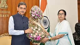 மமதா பதவி விலக மறுப்பு... மேற்கு வங்க சட்டப்பேரவையைக் கலைத்தார் ஆளுநர் ஆர்.என். ரவி!