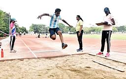 விளையாட்டு விடுதிகளில் மாணவா் சோ்க்கை: தோ்வுப் போட்டியில் 90 போ் பங்கேற்பு