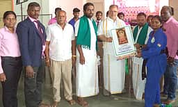 தமிழக உறைவாள் சண்டை சங்கத்தின் புதிய நிா்வாகிகள் தோ்வு