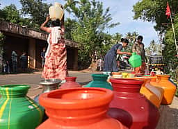 மாநகராட்சிக்கு குடிநீா் வழங்கும் பணியை தனியாரிடம் அளிக்கக் கூடாது: விசிக