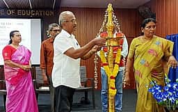 ஆற்றூா் கல்வியியல் கல்லூரியில் குடியுரிமை பயிற்சி முகாம் தொடக்கம்