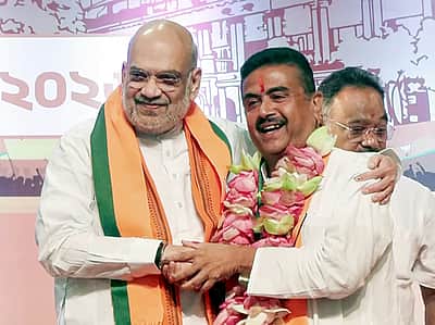 மேற்கு வங்க முதல்வராக சுவேந்து அதிகாரி இன்று பதவியேற்பு: 
முதல் பாஜக அமைச்சரவையில் 2 துணை முதல்வா்கள்?