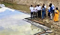 சென்னிவனம்-கடுகூா் பாலம்
கட்டுமானப் பணிகள் ஆய்வு