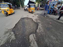 சேதமடைந்த சாலைகள் சீரமைக்கப்படுமா?