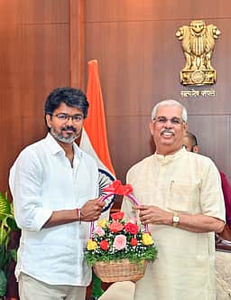 தமிழக முதல்வராக நாளை பதவியேற்கும் சி. ஜோசப் விஜய்!